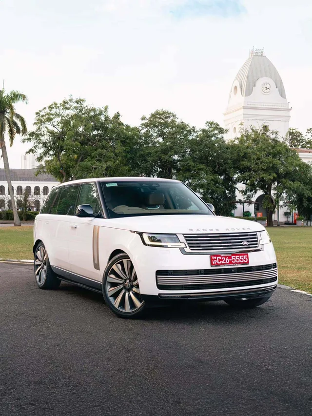 Range Rover SV